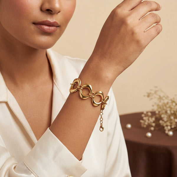 Anti-Tarnish Gold Plated Viya Aurelia Loop Bracelet