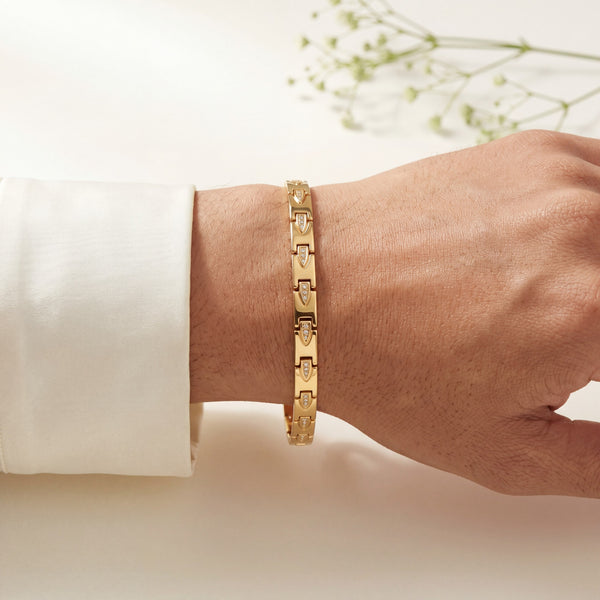 Men's Gold Plated Stainless Steel Slim Arrow-Engraved Flat-Link Bracelet
