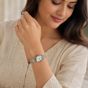 Watches Silver-Tone Round Dial Minimal Mesh Bracelet Watch for Women